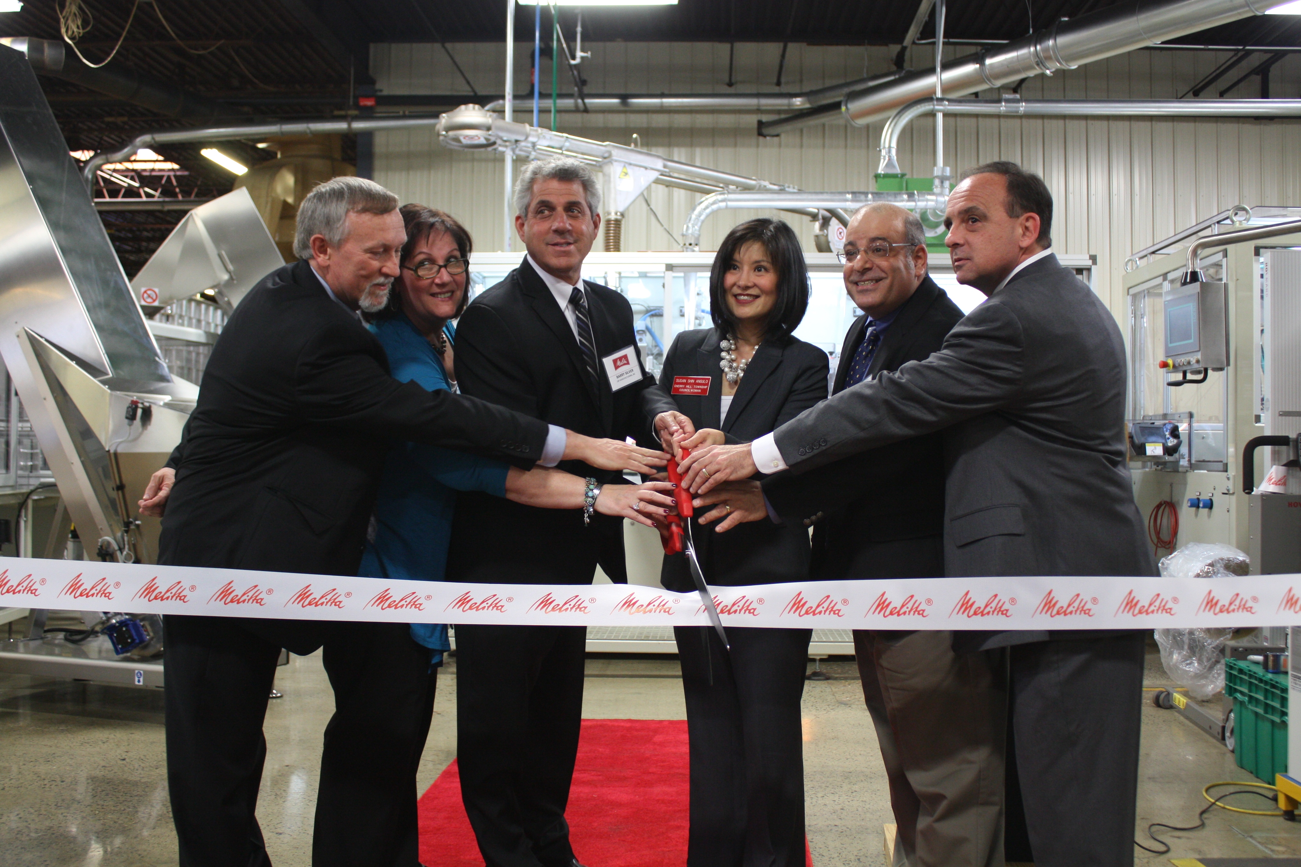 Melitta ribbon cutting 8